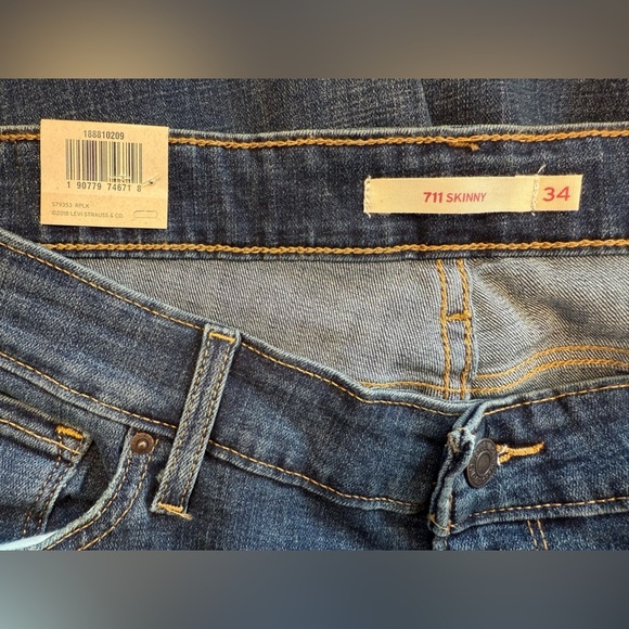 NWT Levi’s 711 Skinny Mid Rise Jeans Women’s Size 34 - Picture 3 of 13